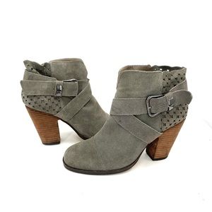 Betsey Johnson Neeto Gray Suede Laser Cut Booties Ankle Boots Womens Size 8.5